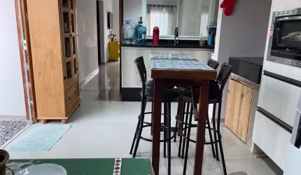 linda casa no itajuba PROXIMO A PRAIA