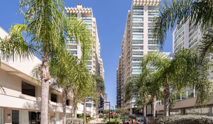 APARTAMENTO COM TRES QUARTOS PE NA AREIA