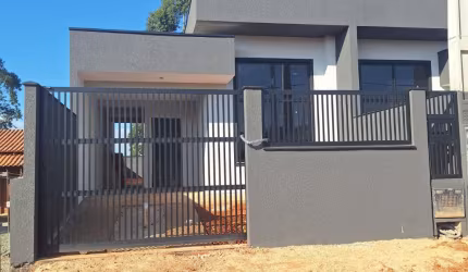 CASA COM TRES QUARTOS FINO ACABAMENTO