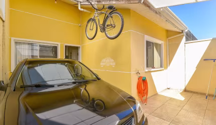 Oportunidade casa térrea de frente para rua