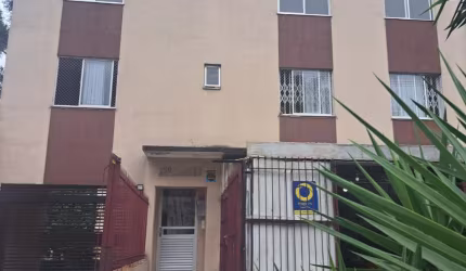 Ótimo Apartamento Localizado no Bairro Água Verde.
