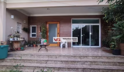 Sobrado com 3 dormitórios sendo 2 suítes à venda, 600 m² AC por R$ 1.290.000 - Jardim Buru - Salto/SP