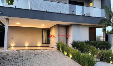 Linda Casa com 3 dormitórios à venda, 255 m² por R$ 2.659.000 - Portal dos Bandeirantes - Salto/SP