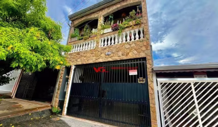 Sobrado com 3 dormitórios à venda, 180 m² por R$ 760.000 - Jardim São Francisco - Indaiatuba/SP