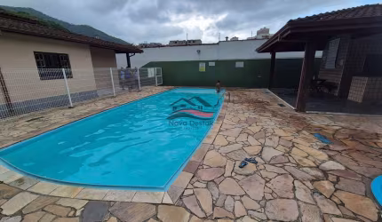 Casa de locação com 2 Quartos, Martim de Sá - Caraguatatuba