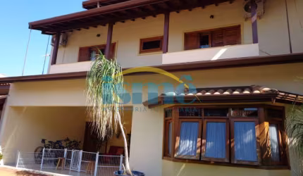 CASA 3 DORMI/1 SUÍTE-JARDIM OKINAWA
