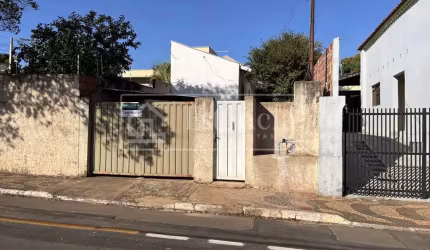 Casa para Venda em Brotas, São João Batista, 2 dormitórios, 1 suíte, 2 banheiros, 1 vaga