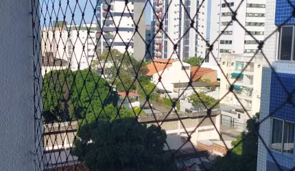 2 quartos com 1 suíte Móveis fixos Piscina,  campo de futebol
