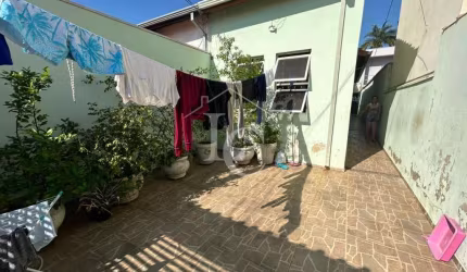 Casa a venda de 2 dormotórios