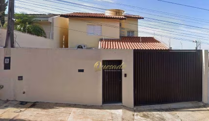 Sobrado à venda, 2 suítes, área gourmet, quintal, porão, Jardim Regente, Indaiatuba.