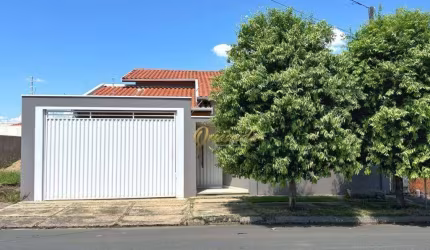Casa térrea à venda, 3 quartos,1 suíte, planejados, edícula, Jardim Bela Vista, Indaiatuba.