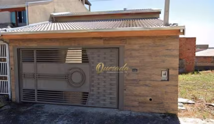 Casa térrea nova, à venda, 3 dormitórios, 1 suíte, quintal, Jardim dos Colibris, Indaiatuba.