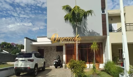 Sobrado à venda, 3 suítes, planejados, piscina, Condomínio Terra Nobre, Indaiatuba.