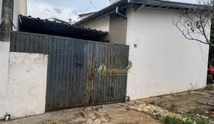 Casa térrea à venda, 1 dormitório, quintal, bom preço, Jardim Morumbi, Indaiatuba.