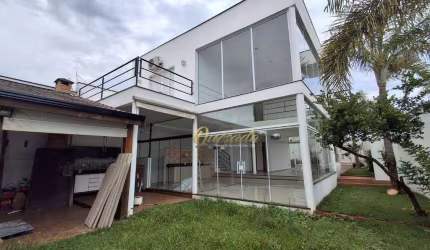 Sobrado à venda, 4 dormitórios, 1 suíte, ar-condicionado, Jardim Regente, Indaiatuba.