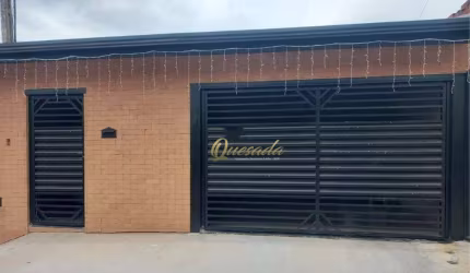 Casa térrea à venda, 2 dormitórios, 1 suíte, planejados, Jardim das Maritacas, Indaiatuba.