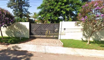Chácara à venda, 4 dormitórios, 3 suítes, varanda, poço, Parque Bandeirantes, Indaiatuba.