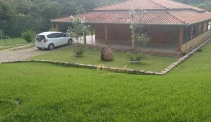 Chácara à venda, 3 dormitórios, salão de festas, lago com nascente, Itaboraí, Indaiatuba.