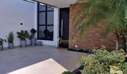 Casa térrea, à venda, 2 dormitórios, planejados, piscina, Condomínio Vila Rica, Indaiatuba.