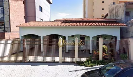Casa térrea, à venda, 3 dormitórios, 1 suíte, Vila Nossa Senhora Aparecida, Indaiatuba.