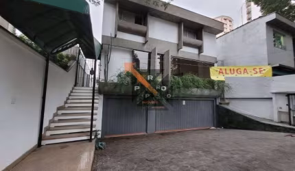 Casa Comercial para locação, Indianópolis, com Quintal e Churrasqueira