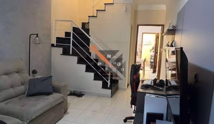 Imperdível: Casa à venda em São Paulo-SP, Vila Alpina! 2 quartos, 1 sala, 3 banheiros, 2 vagas, 104m². Confira!