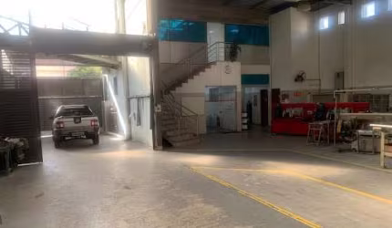 Excelente Galpão Próximo a estação Vila Prudente do Metrô