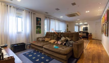 Apartamento 03 Suítes de 03 Vagas