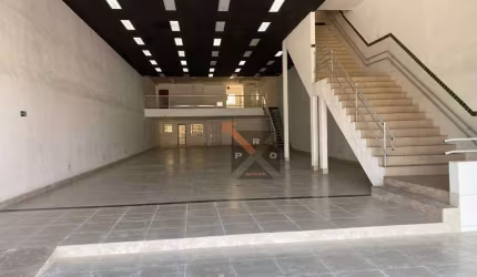 GALPÃO - PRÉDIO COMERCIAL - ELEVADOR - 350M² DE VÃO LIVRE - 100M² MEZANINO - 350M² ANDAR SUPERIOR - METRÔ ARTUR ALVIM