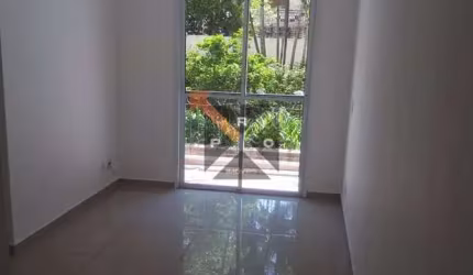 VILLAGIO PARADISO LINDO APTO TÉRREO COM PLANTA BEM DISTRIBUÍDA EM 2 DORMS SENDO 1 SUÍTE 1 VAGA DE GARAGEM-CONDOMÍNIO OFERECE LAZER COMPLETO