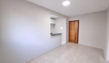 Apto 2/4 Reformado em  Lauro de Freitas