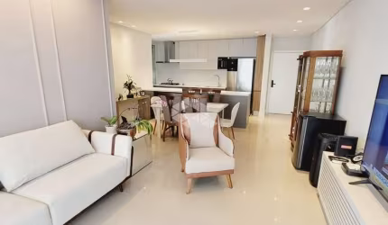 Apartamento alto padrão mobiliado na Agronômica