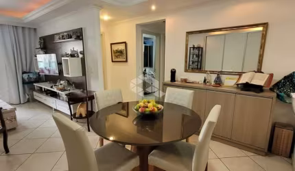 Apartamento com três dormitórios em Campinas