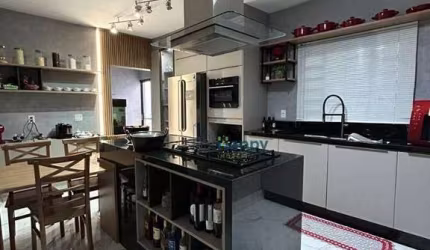 Casa com 3 dormitórios à venda, 209 m² por R$ 700.000,00 - Parque Bom Retiro - Paulínia/SP