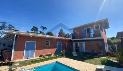 Casa de Campo para Locação em Atibaia, Itapetinga, 3 dormitórios, 1 suíte, 3 banheiros, 2 vagas