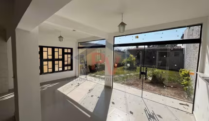 Casa 3 dormitórios para Locação em Atibaia, Jardim Santa Bárbara, 3 dormitórios, 1 suíte, 3 banheiros, 2 vagas