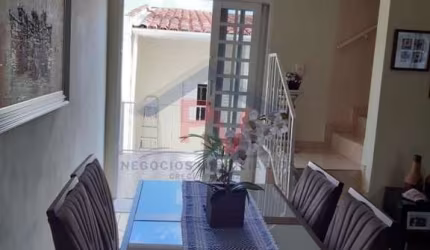 Casa 3 dormitórios para Locação em Atibaia, Jardim do Lago, 3 dormitórios, 2 suítes, 4 banheiros, 4 vagas