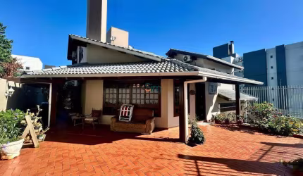 Casa para Venda no Centro em Chapecó/SC.