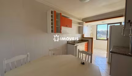 Apartamento semimobiliado com 02 dormitórios e 71,82m² de áera privativa no Bair