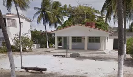 Excelente casa com vista para o mar na paradisiaca praia de Enseada dos Golfinhos - Itamaraca