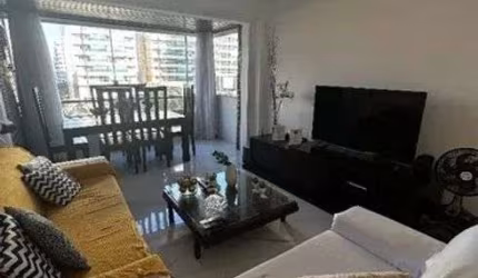 Apartamento em Armação com 3|4, 02G e 125M²