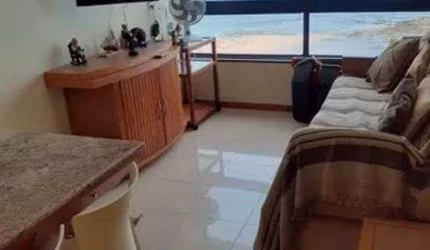 Apartamento em Ondina com 2|4, 01G e 58M²