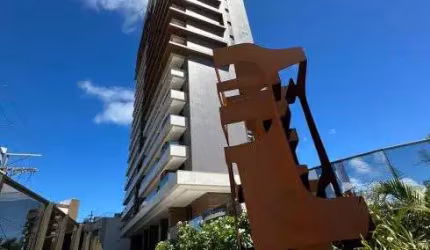 Apartamento na Barra com 4|4, 03G 210M²