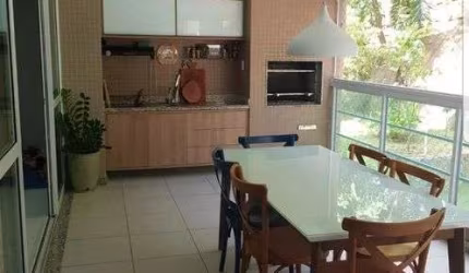 Apartamento em Barra com 3|4, 03G e 143M²