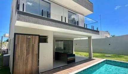 Casa em Alpahville com 4|4, 04G e 270M²