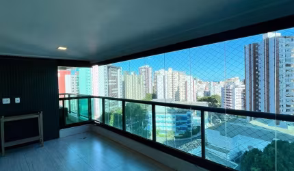 Lindo Apartamento 3 quartos revertido para duas suítes no Caminho das Árvores