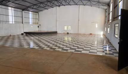 Comercial Barracão em Adolfo