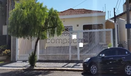 Comercial Casa em São José do Rio Preto