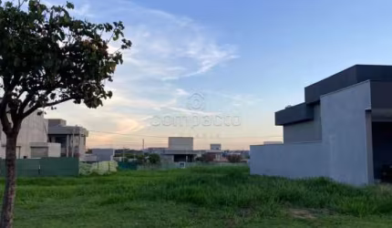 Terreno Condomínio em Mirassol
