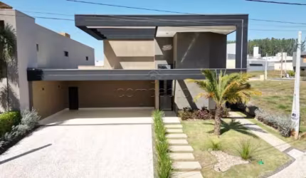 Casa Condomínio